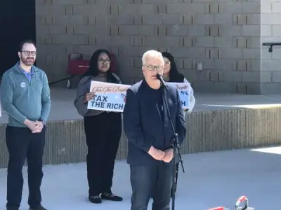 Illinois lawmakers stop in Buffalo Grove to protest federal funding cuts